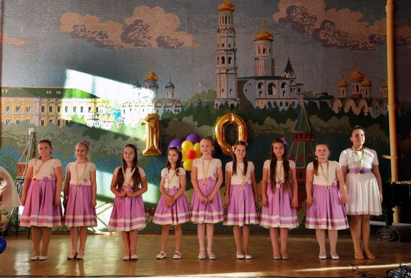 10-ый Юбилейный Отчётный концерт Студии вокала «Хит-Парад» под руководством Аряшевой Оксаны Алексеевны (МОК Марьино №2110, 25 мая 2016)