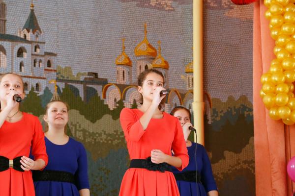 10-ый Юбилейный Отчётный концерт Студии вокала «Хит-Парад» под руководством Аряшевой Оксаны Алексеевны (МОК Марьино №2110, 25 мая 2016)