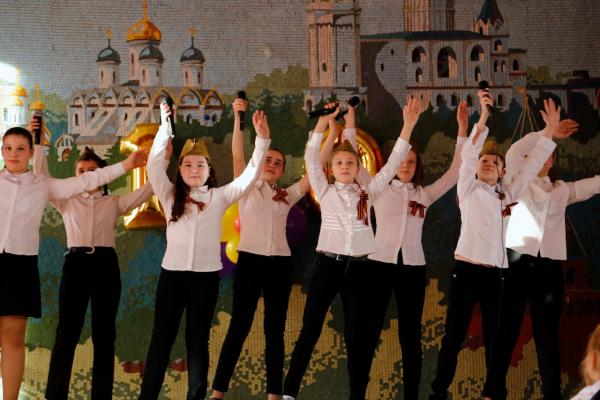 10-ый Юбилейный Отчётный концерт Студии вокала «Хит-Парад» под руководством Аряшевой Оксаны Алексеевны (МОК Марьино №2110, 25 мая 2016)